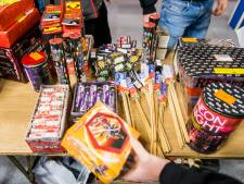 Vuurwerkbranche dreigt met rechtszaak na verbod: geen kans om van pijlen af te komen