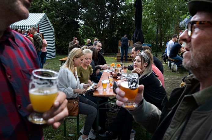 'Beer, Burgers and Two Smoking Barrels' in Helmond beleefde dit weekend zijn lustrumeditie.