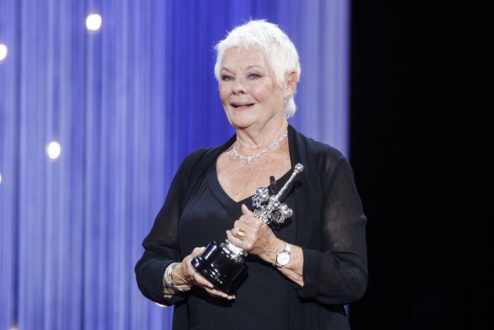 Judi Dench ontving in Spanje een belangrijke filmprijs