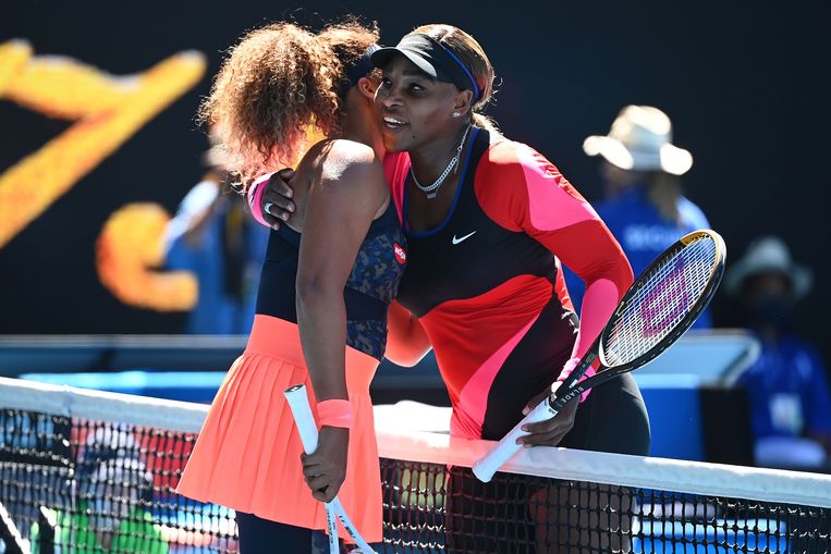 Williams (right) hugs Osaka after the game.  Image EPA