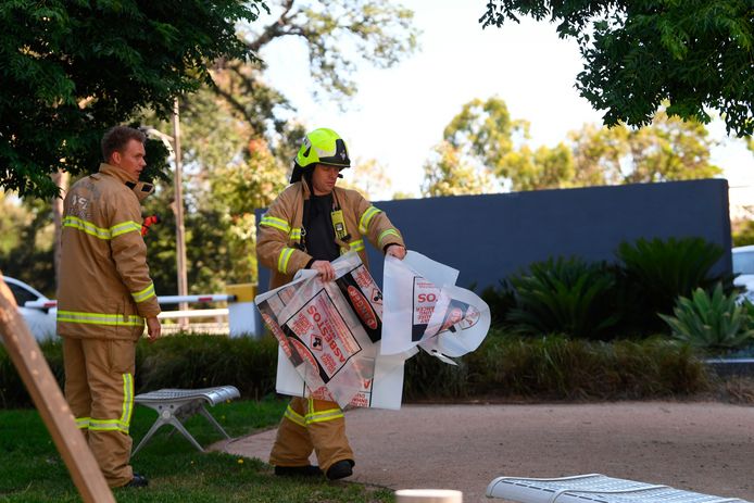 Een brandweerman bij het Koreaanse consulaat in Melbourne.