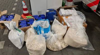 Appeltje-eitje voor de politie: verdachten lopen met potten en pannen voor drugslab over straat