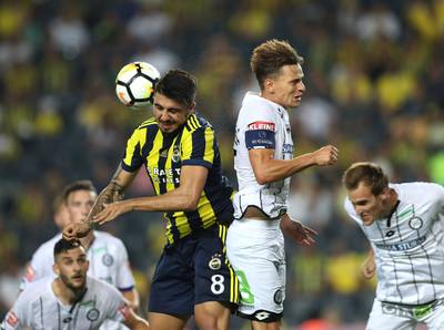 'Fener' met invaller Van Persie naar EL play-offs