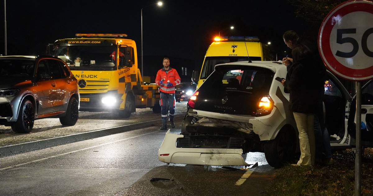 drukke ochtendspits, lange files • bestuurder vlucht na botsing.