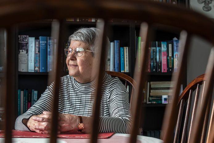 Teuntje Knöps: ‘Op latere leeftijd ben ik gaan dichten, ook over de Ramp. Het houdt me toch bezig.’