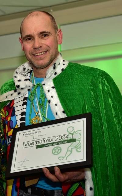 Henny van de Laar uitgeroepen tot voetbalmol 2024 van de Milheezer Boys