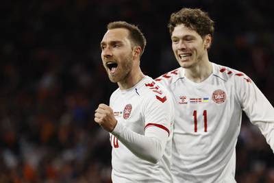 Christian Eriksen scoort meteen prachtig bij Deens wederoptreden tegen Nederland: “Blij dat ik nog voetballer ben”