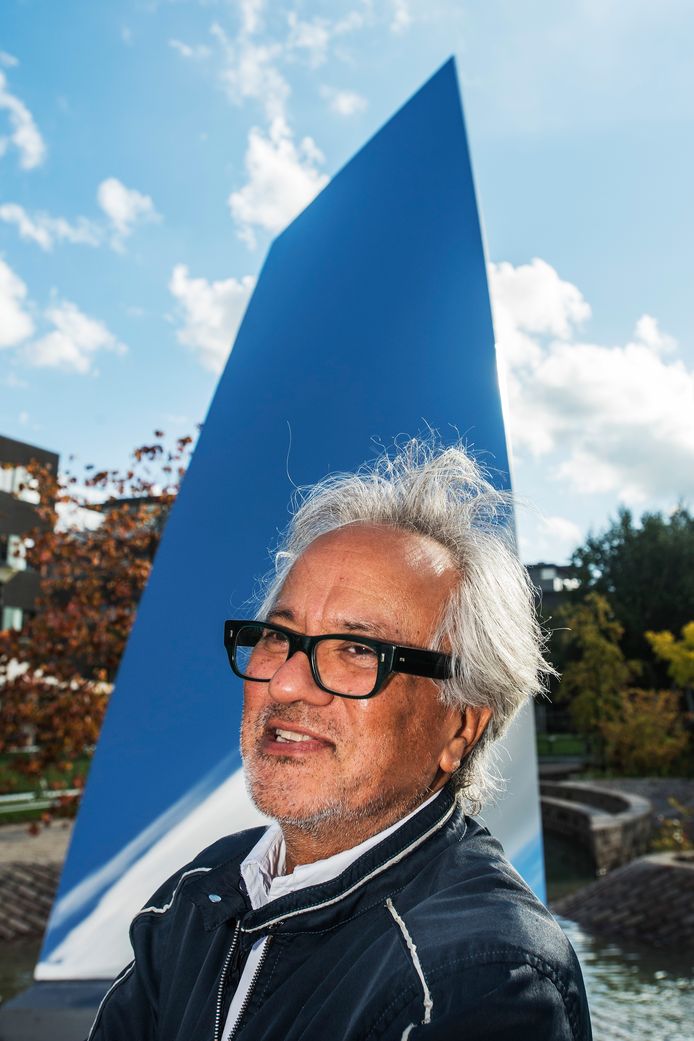 Tilburg Sir Anish Kapoorop heeft dit kunstwerk gemaakt voor de Pont.