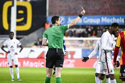 Jeff Reine-Adélaïde suspendu deux matchs pour sa “faute grossière” contre Malines?