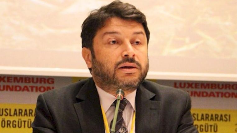 De voorzitter van Amnesty Turkije, advocaat Taner Kilic, werd begin juni al gearresteerd. Kilic wordt beschuldigd van lidmaatschap van de Gülen-beweging. Ten onrechte, zegt de mensenrechtenorganisatie. Beeld RV