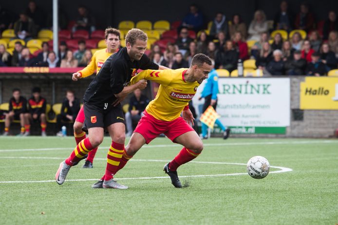 Spectaculair was het onderonsje tussen Rohda Raalte en Dalfsen zeker niet, maar daar zal de thuisploeg niet om malen. Die won met 1-0 en veroverde daarmee de koppositie in 1E.