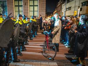 Demonstranten klagen over buitenproportioneel politiegeweld in Utrecht, maar hebben ze gelijk?