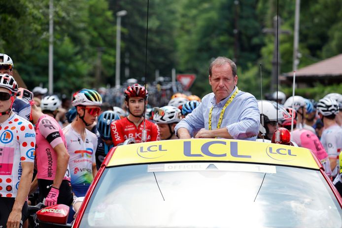 Tour director Christian Prudhomme at the start of the Tour stage.  The Tour de France is an organization affiliated with the ASO, which is not involved in the story.