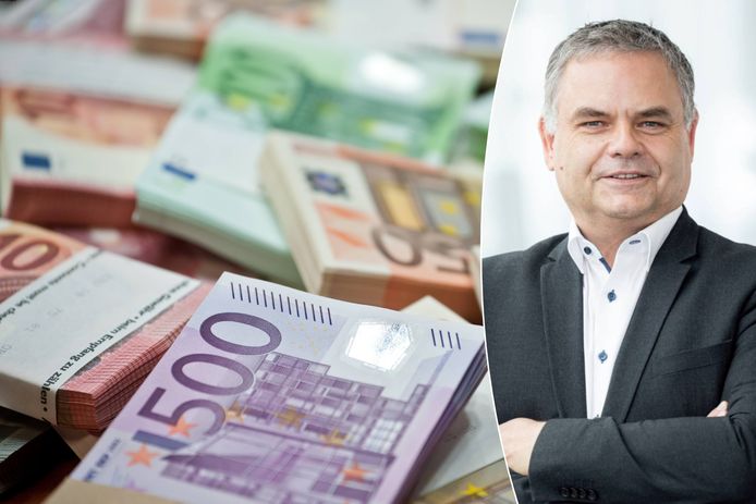 Wil je een miljoen euro vergaren tegen je pensioen? Onze geldexpert Pascal Paepen legt uit hoe je daarvoor moet beleggen.