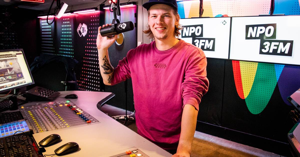 Radiozenders in heel Europa draaien You'll never walk alone na idee