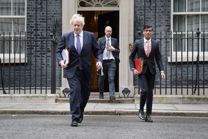 De Britse premier Boris Johnson (l.) had 15 oktober als deadline voor een akkoord vooropgesteld.