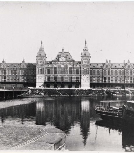 Amsterdam Centraal Station viert 130ste verjaardag