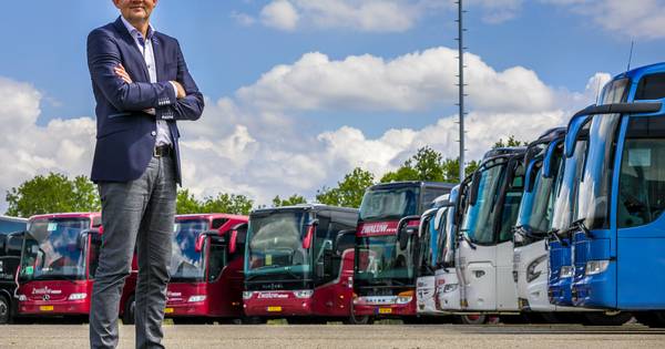 Touringcarbranche schreeuwt om duidelijkheid | Waalwijk, Heusden eo - BD.nl