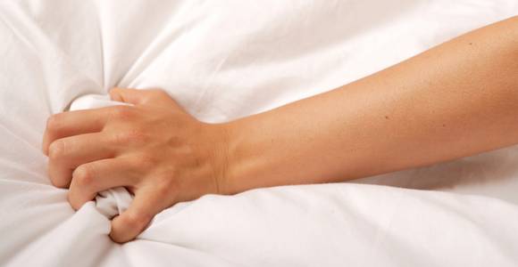 Het orgasme-ABC: seksuologe Chloé De Bie legt uit hoe je de G-spot vindt (en de A-spot, de P-spot en de X-spot)