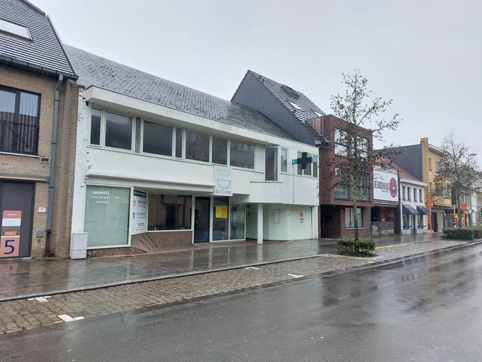 De vroegere dorpsapotheek in de Stationsstraat.