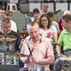 Breed grijnzend in de maat, al 50 jaar lang