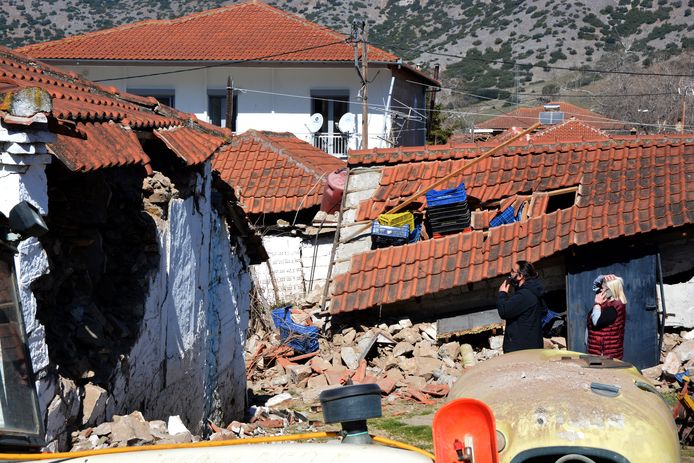 Dezelfde streek werd woensdag ook al getroffen door een aardbeving waardoor verschillende huizen en gebouwen vernield raakten.