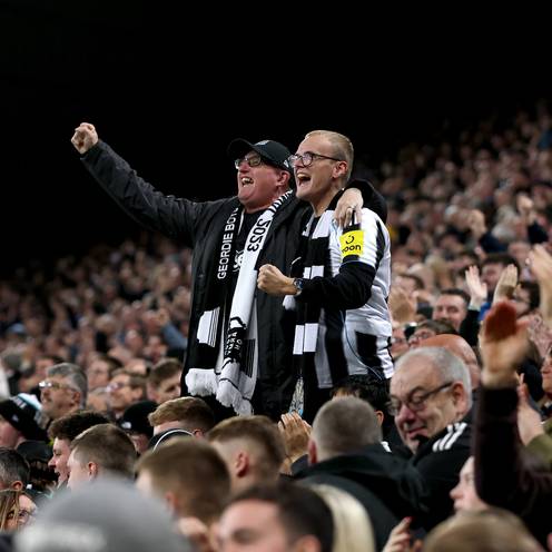 De sfeer in St James’ Park, decor voor Newcastle-PSV, is uniek: ‘Why be an enemy when you can be a friend?’