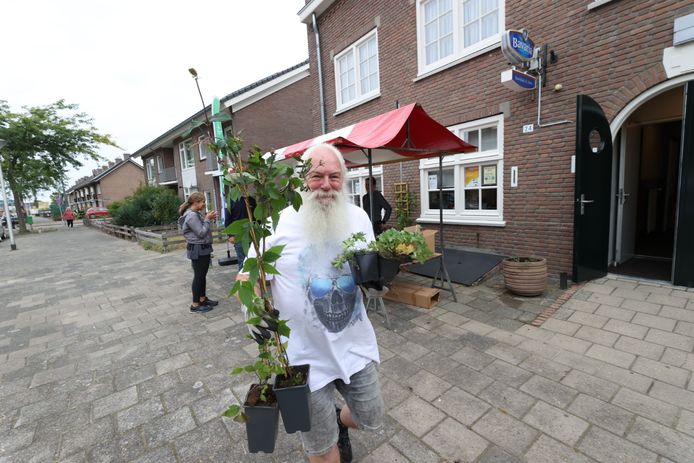 Enkele planten rijker terug naar huis.