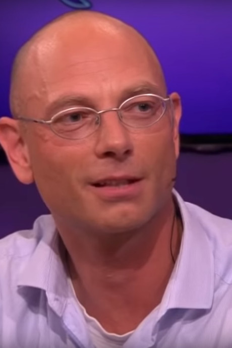 Viktor (50) die jarenlang streed tegen zelfmoord stapt zelf uit leven: ‘Niemand zag dit aankomen’