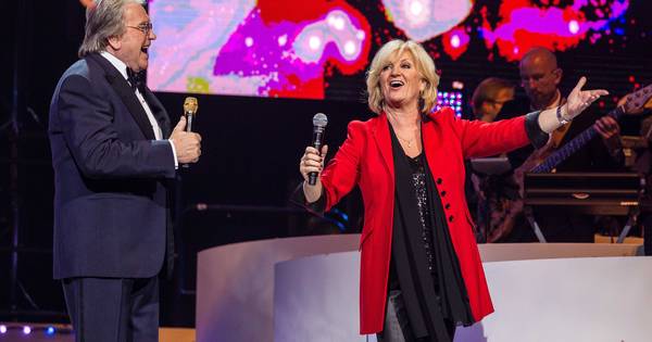 Anita Meyer treedt op in Herveld