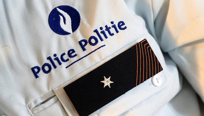 Politie waarschuwt voor dieventruc: vertrouw niet elke ...