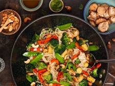 Wat Eten We Vandaag: Vegetarische wok met glasnoedels