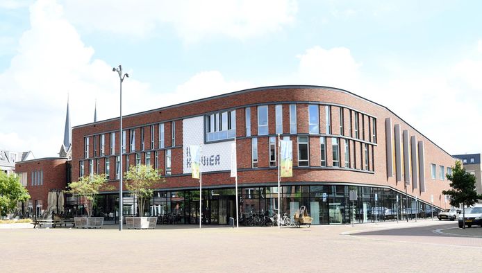 Het gemeentehuis van Loon op Zand in Kaatsheuvel.