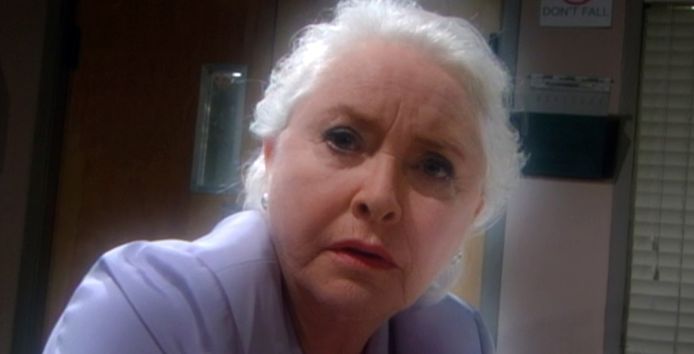 Susan Flannery nel ruolo di Stephanie Forrester, in una visione di Eric Forrester.