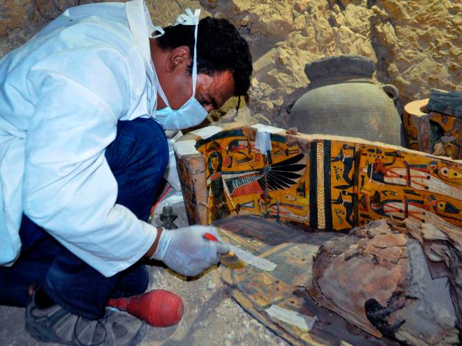 Zes mummies ontdekt in 3.500 jaar oud faraograf bij Luxor