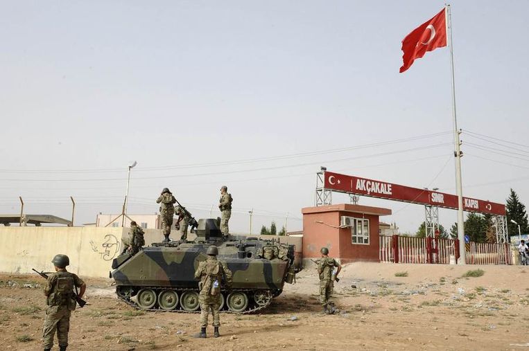 Turkse militairen in Akçakale Beeld reuters