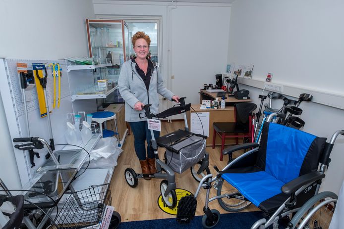 meer naar Nijmegen een rolstoel: Gasthuis opent winkel medische hulpmiddelen | Berg en Dal | gelderlander.nl