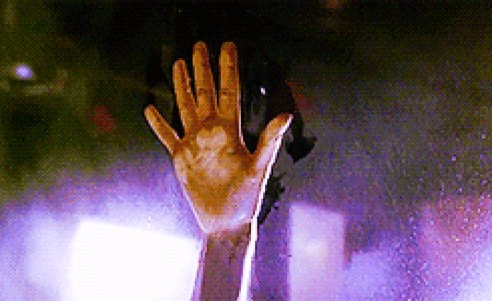 Kate Winslet hand Titanic
