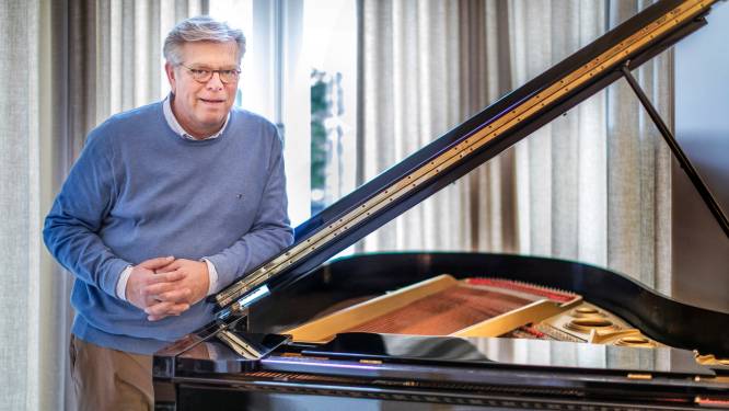Met muziektherapie gaat jazzpianist Remco Hofman de parkinson te lijf: ‘Nieuwe cd had ik nooit verwacht’