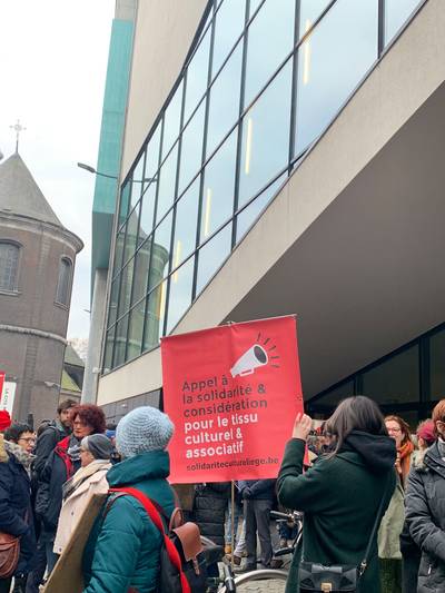 Plusieurs centaines de personnes rassemblées contre les mesures envers la culture à Liège