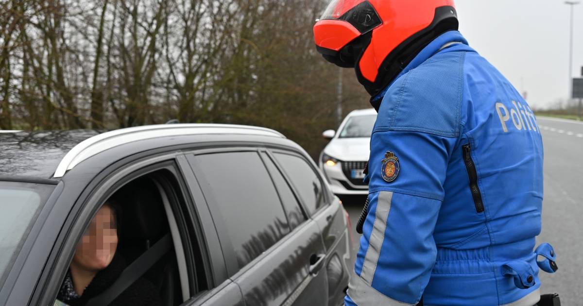 Opération de contrôle sur les autoroutes de Flandre : arrestations et saisie de drogues