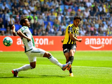Vitesse maakt gehakt van tiental Groningen, Million Manhoef man van de middag met hattrick