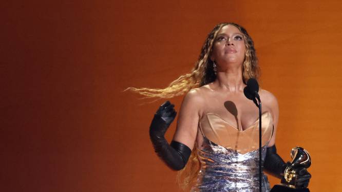 Beyoncé breekt record, Adele eert zoon en eerste transgender vrouw wint prijs: dit waren de Grammy’s