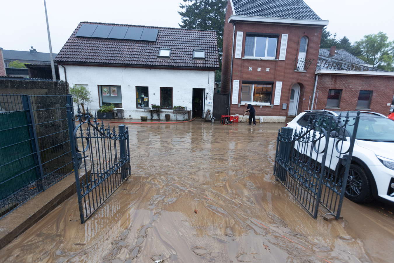 Justine en Julien wonen pas twee maanden in woning in Gingelom en zien ...