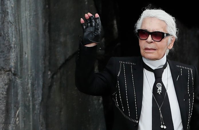 schroot bus Huh Ontwerper Karl Lagerfeld (85) overleden | Celebrities | hln.be