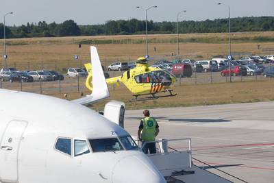 Medewerkster Eindhoven Airport zwaargewond bij ongeval