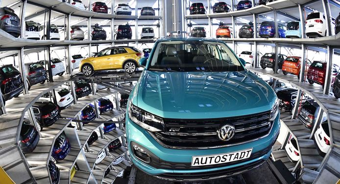 In het geval van no-deal zouden de grootste gevolgen voelbaar zijn bij Volkswagen in Wolfsburg (foto) en bij BMW in Beieren.