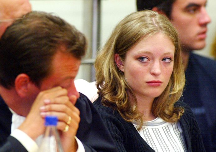 Sabine Dardenne in 2004, tijdens het proces.