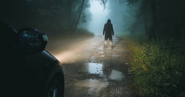 De dankbare vluchtelingen????:Ontvoerd, vernederd en afgeperst: hoe ‘bevriende' cokehandelaren elkaar Zwolle uit vechten en wij als burgeers betalen extra kosten politie/justitie en gevangenis+zorg .