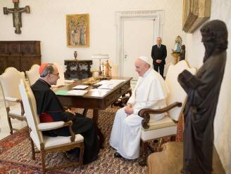 Paus weigert ontslag veroordeelde Franse kardinaal
